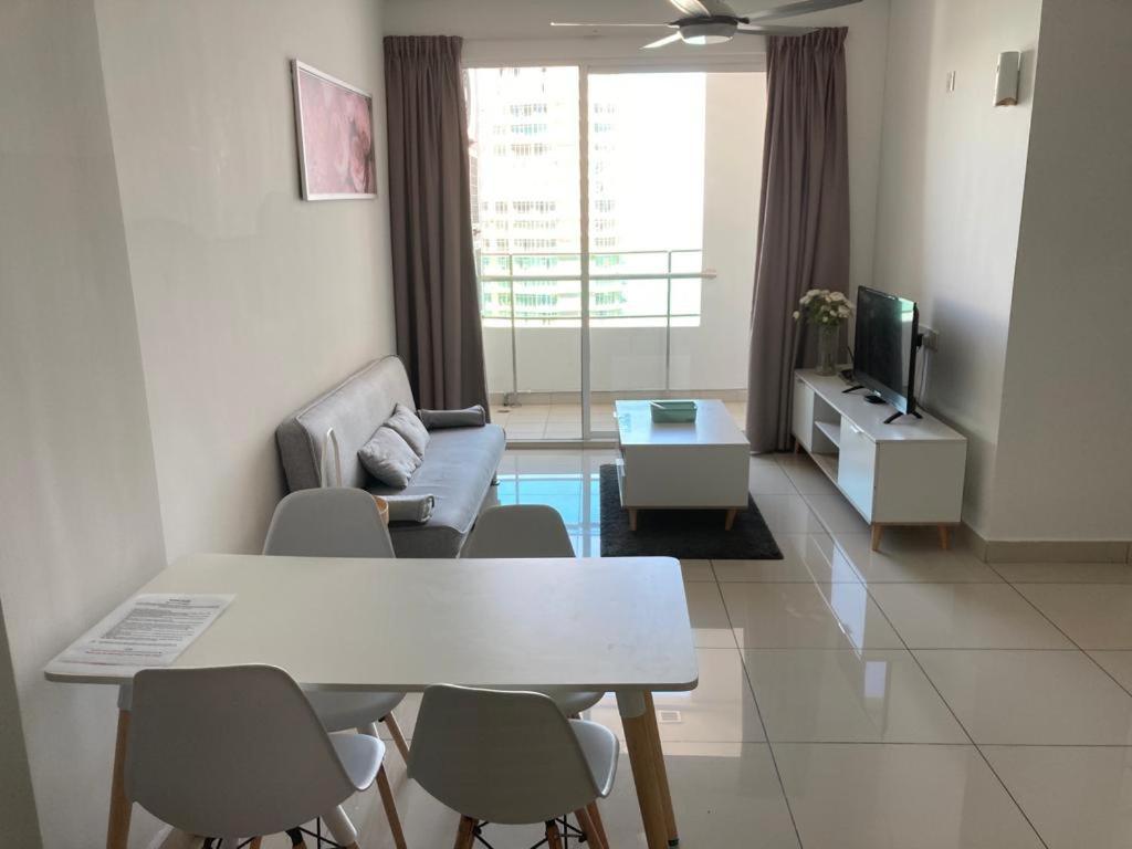 Mansion One Georgetown 2Br Seaview 7 Pax Apartment ภายนอก รูปภาพ